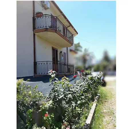 Nicole - Stella Marina Apartament *